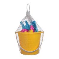 Găleată cu jucării de plajă